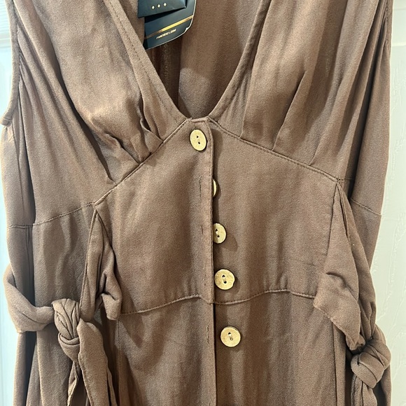 Forever 21 Low Cut Maxi - Picture 4 of 4